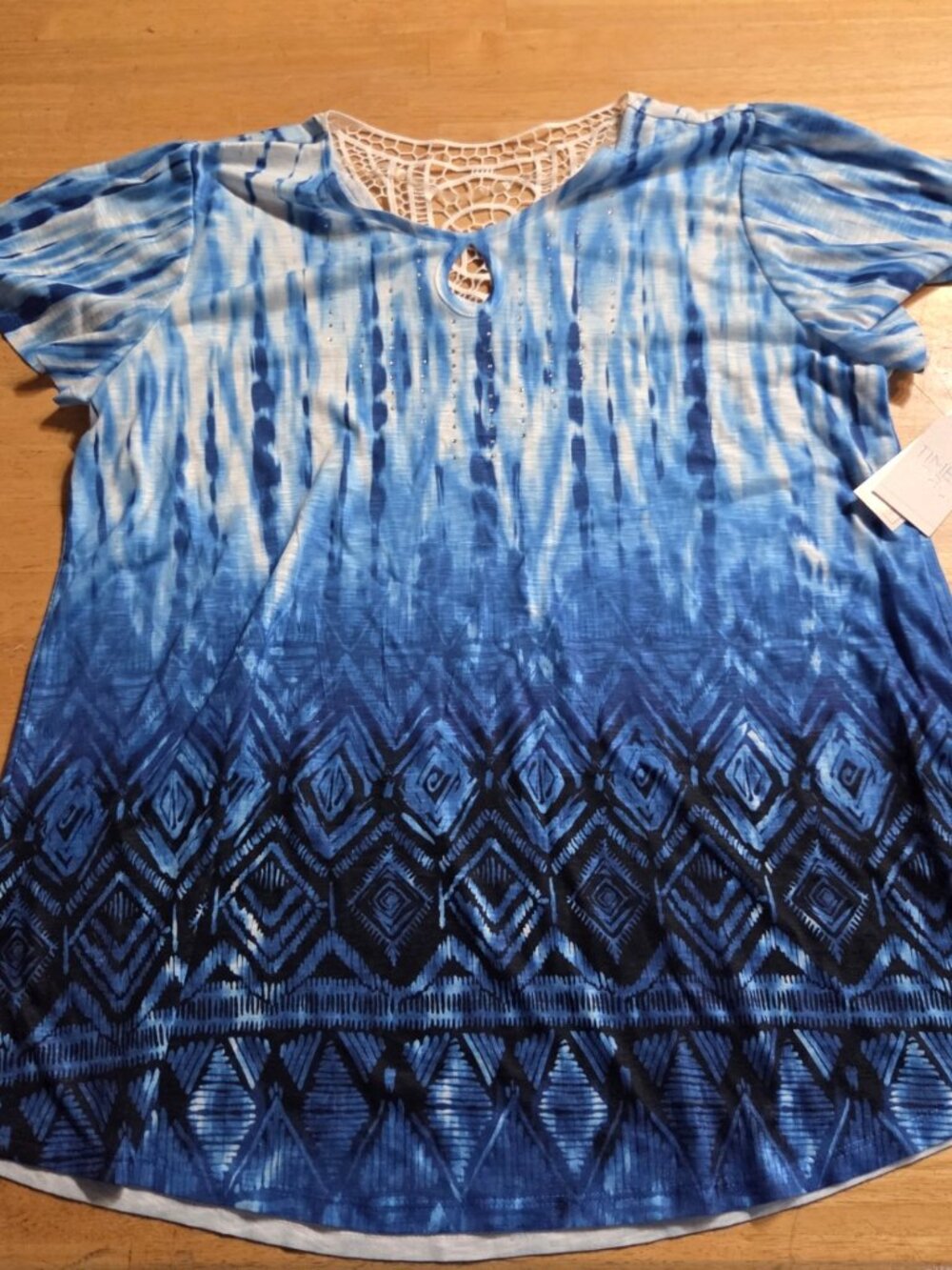 Women's Short Sleeve Blue Ombre Top ~ Medium